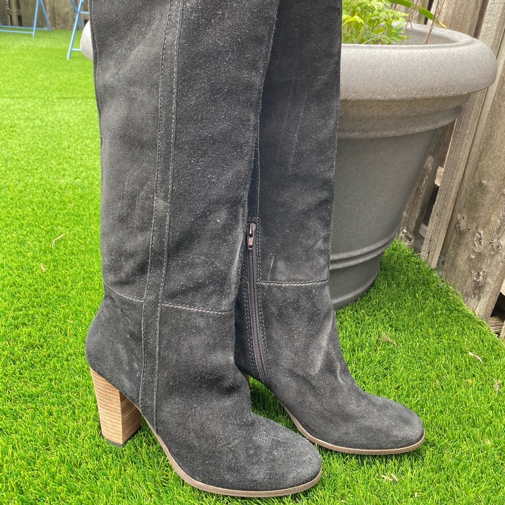 New Dolce Vita black tall suede boots 11